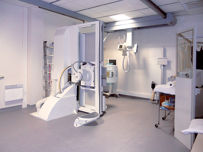 Intérieur - Salle de radiologie - Centre de radiologie